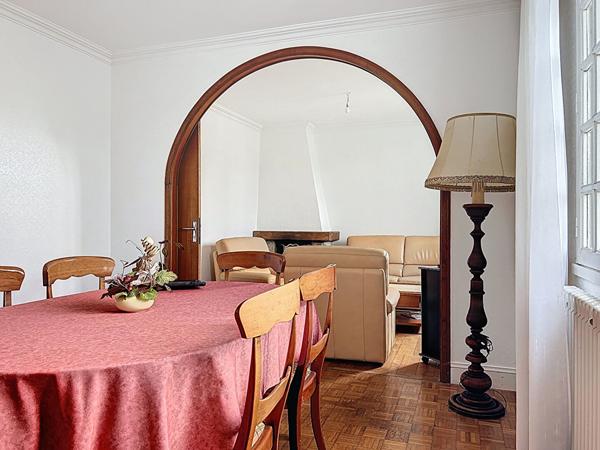 Maison a vendre a Briec : 5 chambres et un sous-sol pour les reveurs !