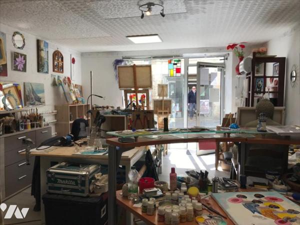 APPARTEMENT T2 + BOUTIQUE, PORT-LOUIS