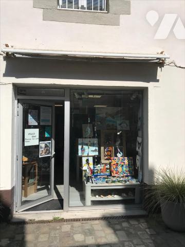 APPARTEMENT T2 + BOUTIQUE, PORT-LOUIS