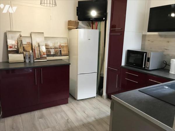 APPARTEMENT T2 + BOUTIQUE, PORT-LOUIS