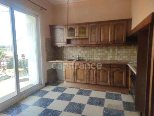 🏡 À VENDRE – Grande Maison à Rénover avec Double Garage et Terrain – Aux Portes de Nissan-lez-Enserune 34440