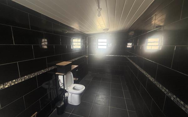 Maison à louer    1 pièce •  Saint-Laurent-du-Maroni