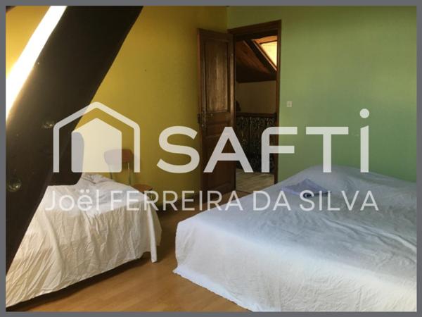 ENSEMBLE IMMOBILIER COMPOSER DE 8 LOGEMENTS