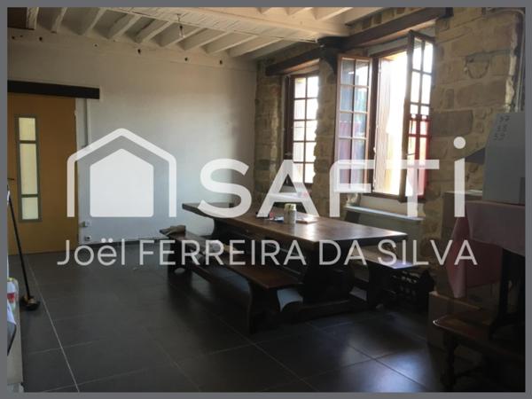 ENSEMBLE IMMOBILIER COMPOSER DE 8 LOGEMENTS