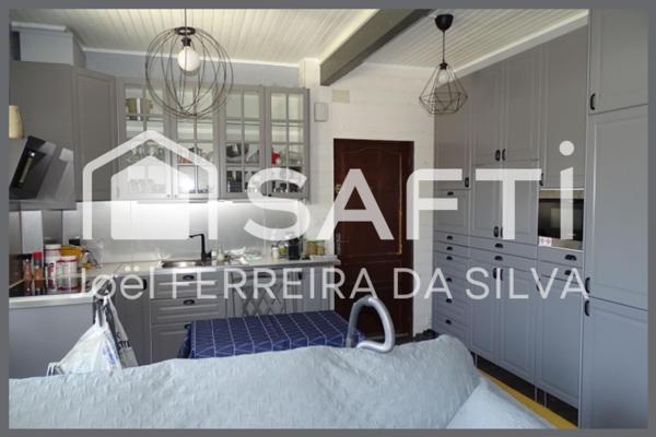 ENSEMBLE IMMOBILIER COMPOSER DE 8 LOGEMENTS