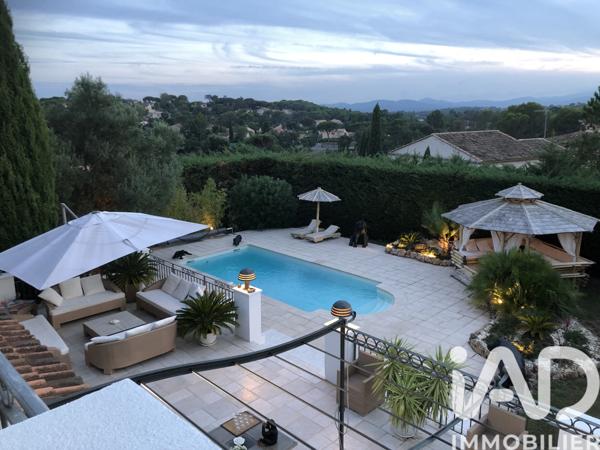 Maison à vendre 5 pièces 180 m² Fréjus