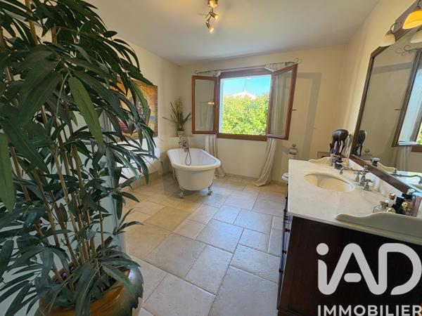 Maison à vendre 5 pièces 180 m² Fréjus