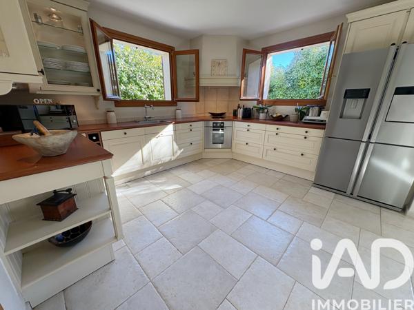 Maison à vendre 5 pièces 180 m² Fréjus