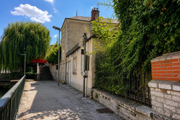 Immobilier Montargis (45200) – Maison 522m2 – 278 000 €