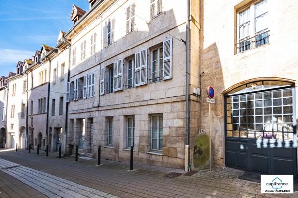 Appartement à vendre 3 pièces DOLE (39) Hyper Centre Ville, superbement rénové