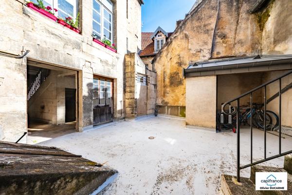 Appartement à vendre 3 pièces DOLE (39) Hyper Centre Ville, superbement rénové