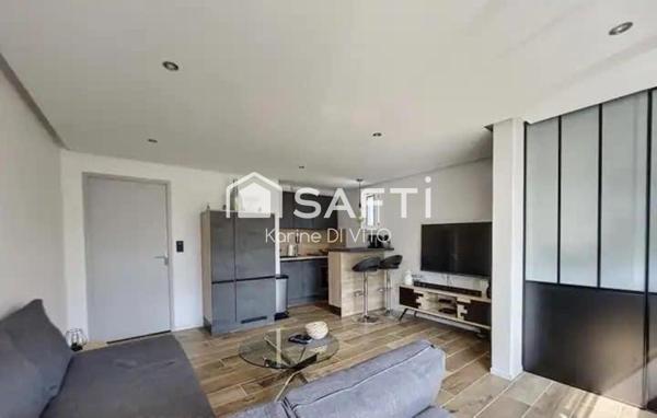 A 50 m de la plage, à 5 mn des commerces et au calme