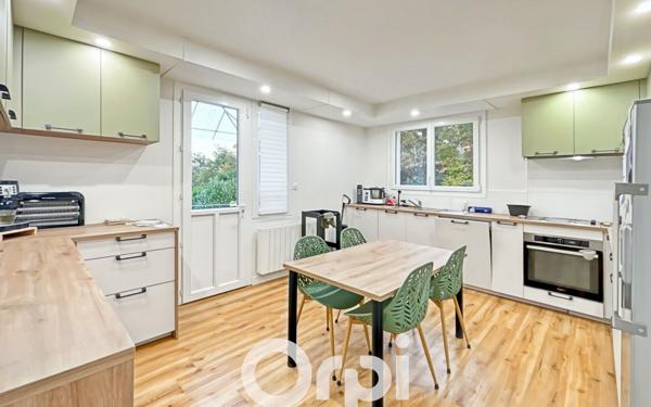 Maison à vendre    6 pièces • 158 m2 La Roche-sur-Yon