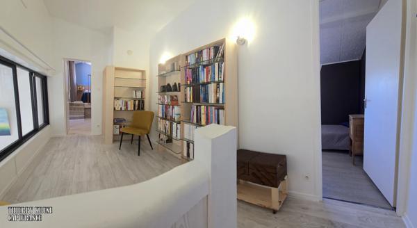 Montech, 141 m², trois chambres dont deux suites parentales, climatisation, poêle à bois,véranda, garage, jardin clos et arboré,, au calme, proche de toutes commodités.
