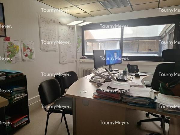 BUREAUX A LOUER OU A VENDRE - MERIADECK