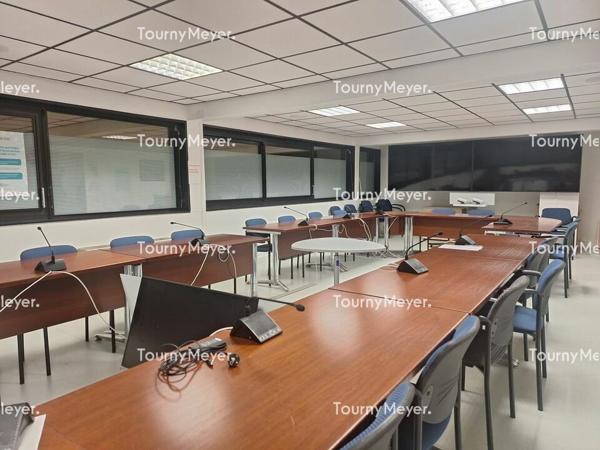 BUREAUX A LOUER OU A VENDRE - MERIADECK