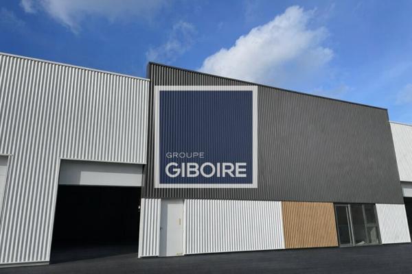 Local d'activites 298 m² à louer LA MEZIERE (réf : 35.6424)