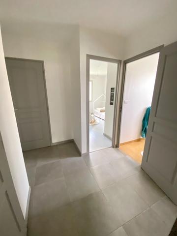 Maison pleine de charme de 5 pièces (DPE C/A) en excellent état avec grand terrain Proche de VILLENEUVE DE MARSAN (40) à SAINT GEIN