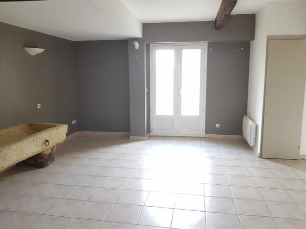 Location                                                      Maison
                        
                     4 pièces                      110 m2                     à Mèze