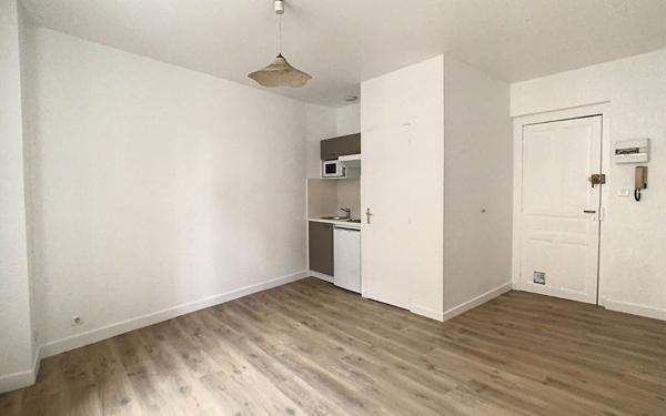 Appartement à louer    1 pièce • 19 m2 Aurillac