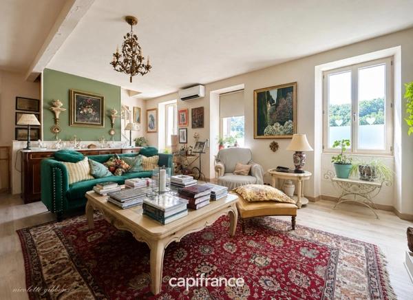 Élégante maison à vendre 5 pièces rénovée entre Beaulieu-sur-Dordogne et les gorges de la Cère