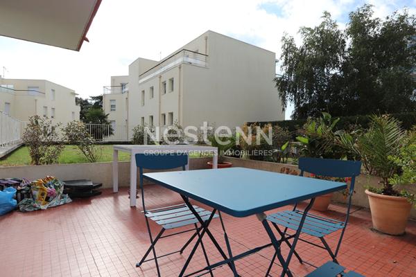 Appartement T3 de 74 m² , garage fermé, deux places de stationnement et cave