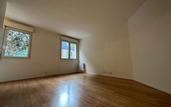 Appartement à louer    1 pièce • 28,62 m2 Issy-les-Moulineaux