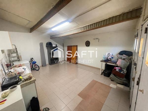 MAISON EN PIERRE/3CHAMBRES/CAVE/GARAGE A BECELEUF!