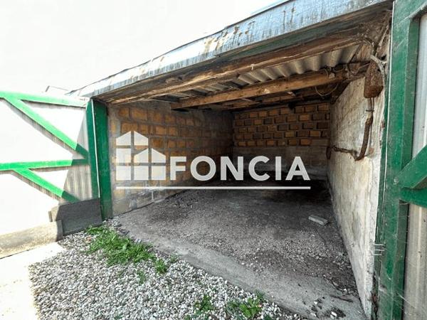 Location Parking - 105 B RUE THIBAUT GARAGE 25 Carvin 62220