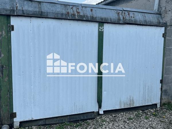 Location Parking - 105 B RUE THIBAUT GARAGE 25 Carvin 62220