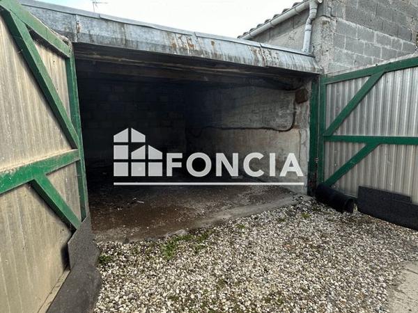 Location Parking - 105 B RUE THIBAUT GARAGE 25 Carvin 62220