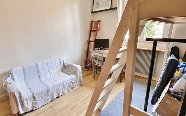 Maison à vendre    7 pièces • 197,23 m2 Sainte-Foy-lès-Lyon