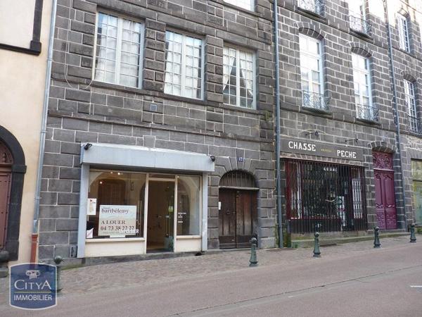 Location local commercial 70.7m²