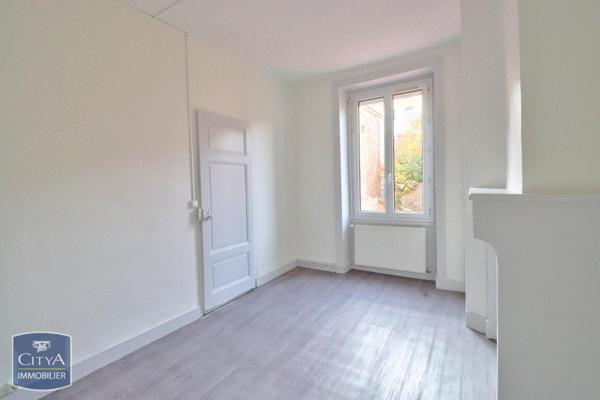 Appartement à louer 2 pièces 59.01m²