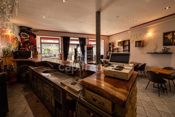 Bar restaurant à vendre Licence IV avec logement et terrasse – Lalevade d’Ardèche