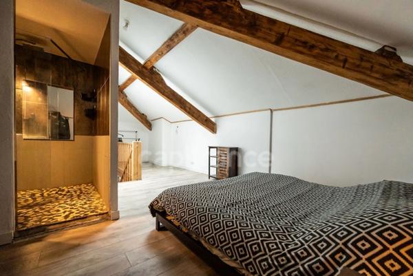 Bar restaurant à vendre Licence IV avec logement et terrasse – Lalevade d’Ardèche