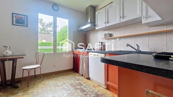 Maison individuelle, 5 chambres, dépendance, 580 m2 de terrain