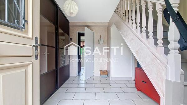 Maison individuelle, 5 chambres, dépendance, 580 m2 de terrain