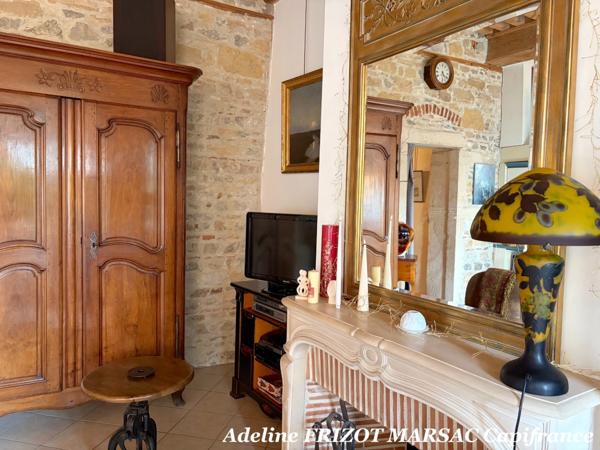 APPARTEMENT au CHARME EXCEPTIONNEL - 118m2 - 3 CHAMBRES - 1 BUREAU - LUMINEUX