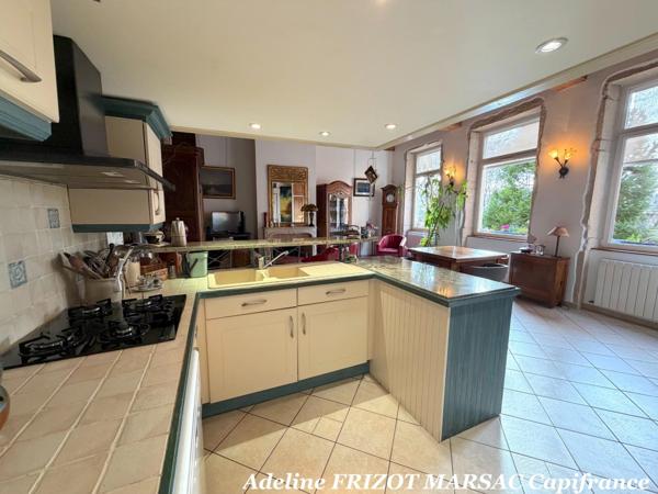 APPARTEMENT au CHARME EXCEPTIONNEL - 118m2 - 3 CHAMBRES - 1 BUREAU - LUMINEUX