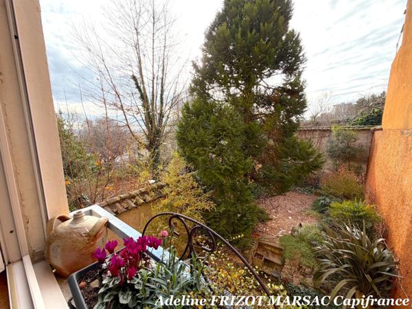 APPARTEMENT au CHARME EXCEPTIONNEL - 118m2 - 3 CHAMBRES - 1 BUREAU - LUMINEUX