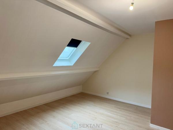 Appartement duplex avec balcon terrasse et parking