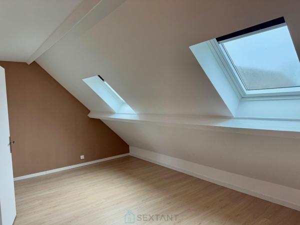 Appartement duplex avec balcon terrasse et parking