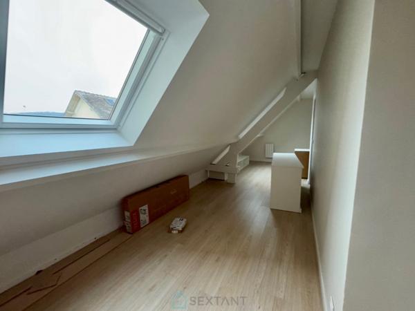 Appartement duplex avec balcon terrasse et parking