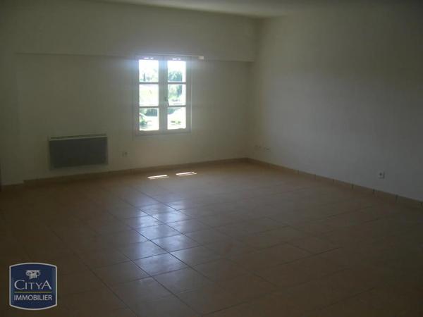 Appartement à louer 3 pièces 69m² Bergerac (24100)