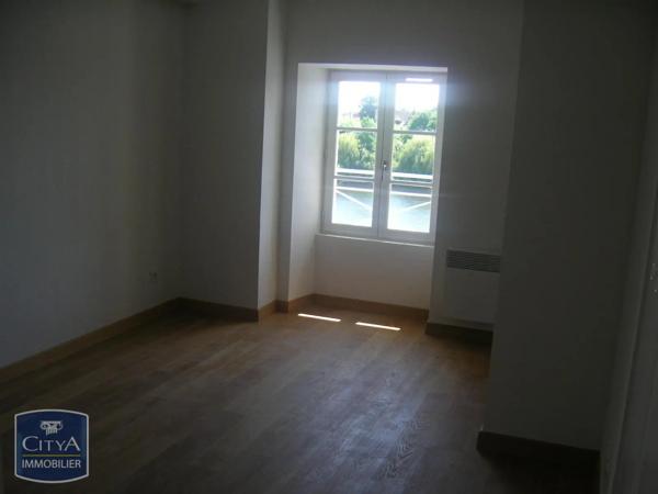 Appartement à louer 3 pièces 69m² Bergerac (24100)
