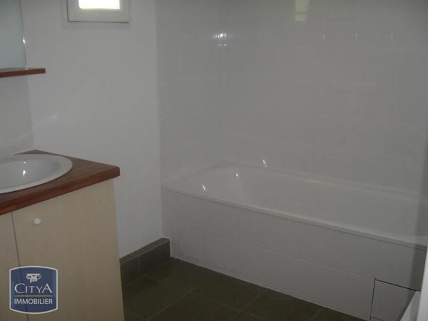 Appartement à louer 3 pièces 69m² Bergerac (24100)
