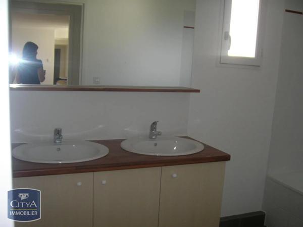Appartement à louer 3 pièces 69m² Bergerac (24100)