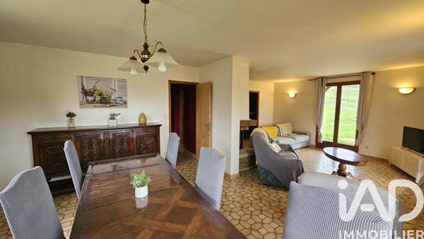 Maison à vendre 5 pièces 132 m² Saint-Étienne-de-Maurs