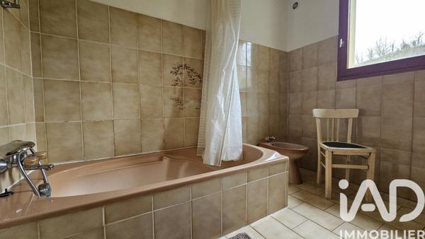 Maison à vendre 5 pièces 132 m² Saint-Étienne-de-Maurs